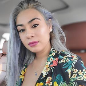 Meet your Posher, Nathaly